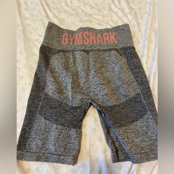 Gymshark gray biker shorts - Picture 1 of 8